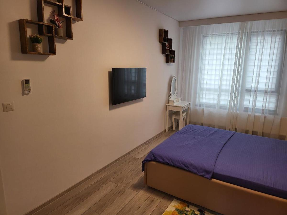 Eva Apartament Appartement Galaţi Buitenkant foto